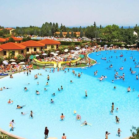 Camping Bella Italia In Peschiera Del Garda - Gardasee Apartment Luaran gambar