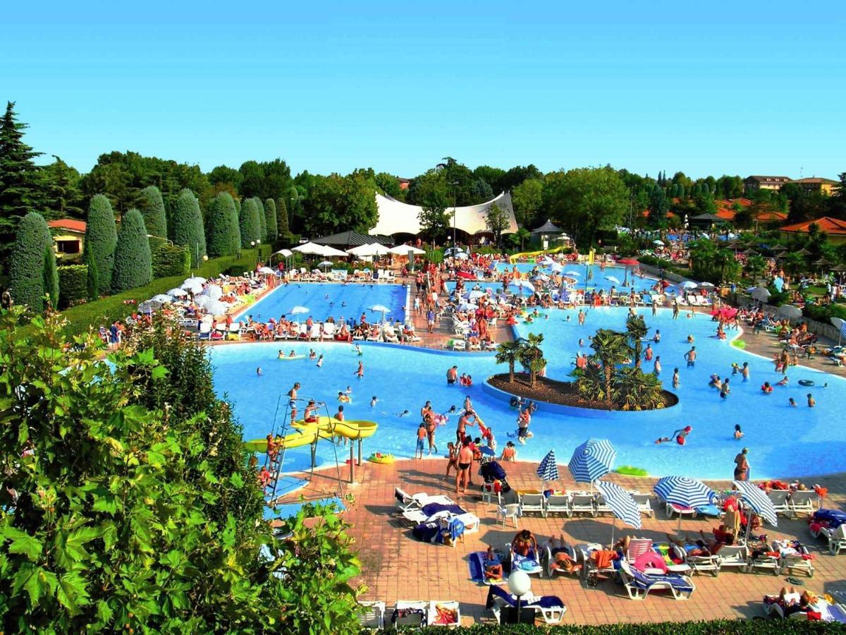 Camping Bella Italia In Peschiera Del Garda - Gardasee Apartment Luaran gambar