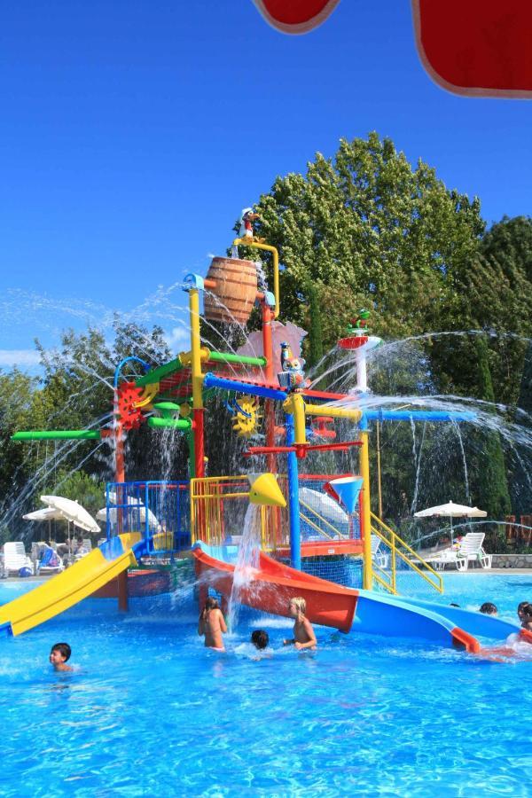 Camping Bella Italia In Peschiera Del Garda - Gardasee Apartment Luaran gambar