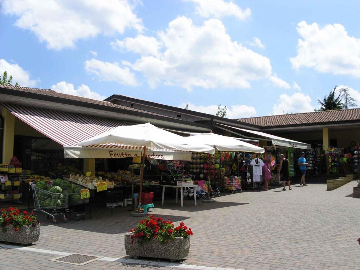 Camping Bella Italia In Peschiera Del Garda - Gardasee Apartment Luaran gambar