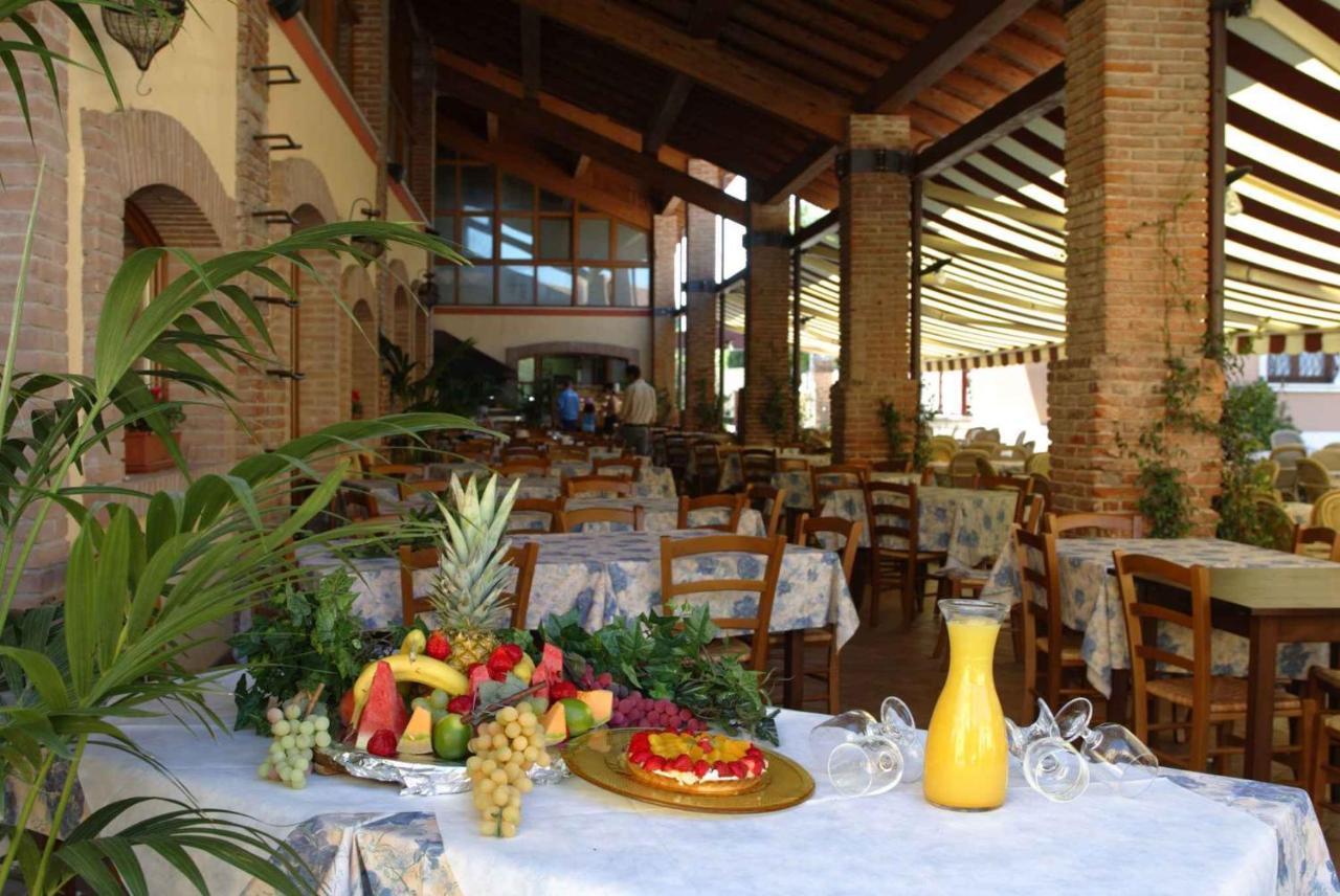 Camping Bella Italia In Peschiera Del Garda - Gardasee Apartment Luaran gambar